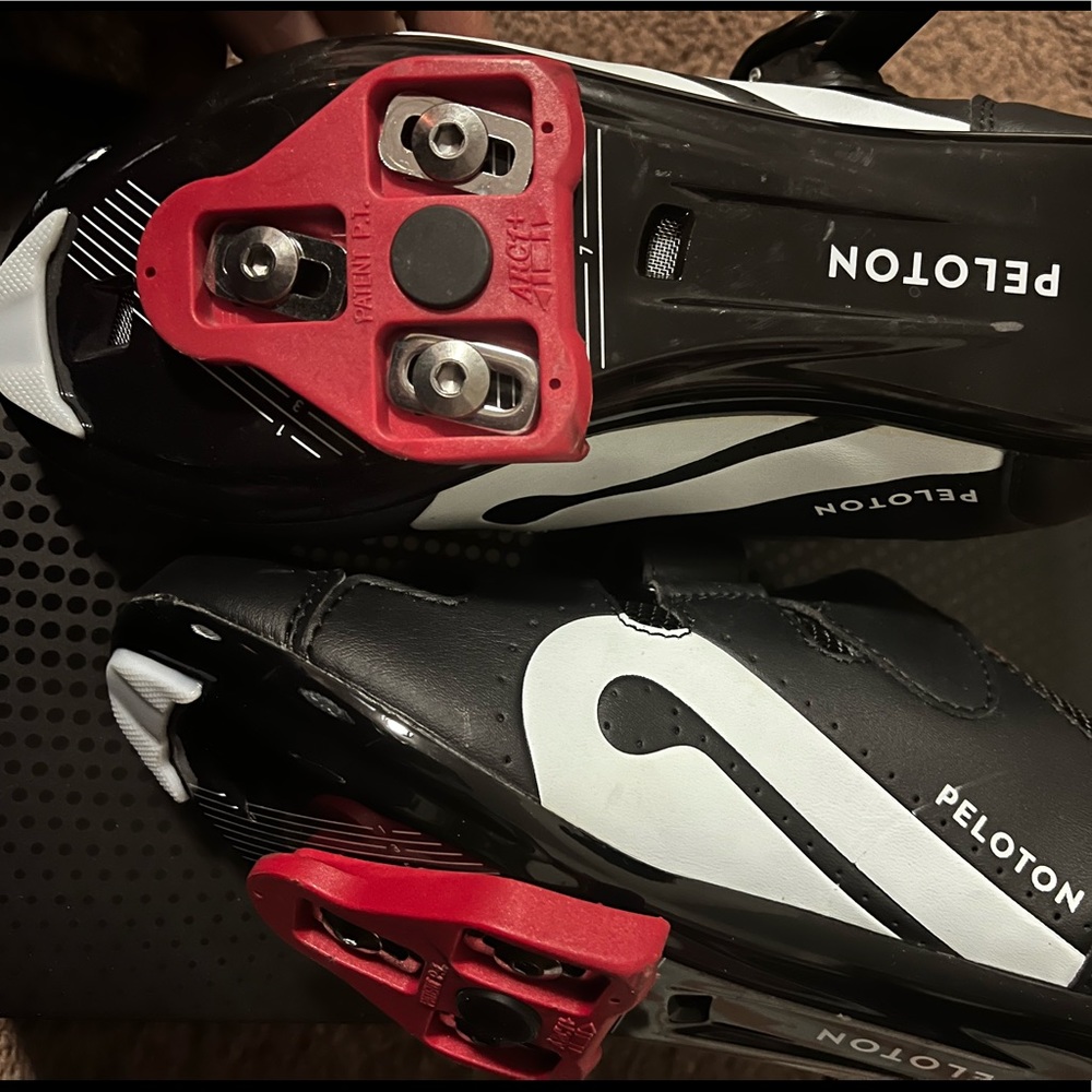 Peloton spin shoes